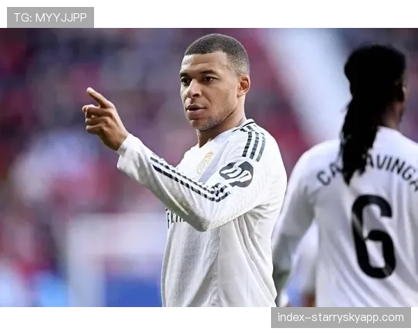 皇马战术模仿风险加剧 为追赶巴萨导致防守漏洞增加