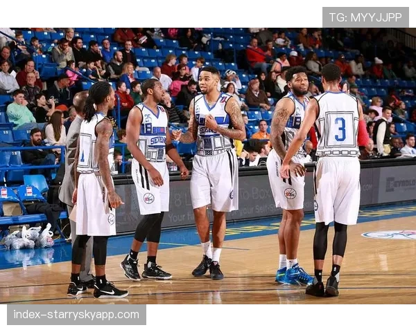 快船魔术对决阵容不整,双方关键球员健康状况堪忧